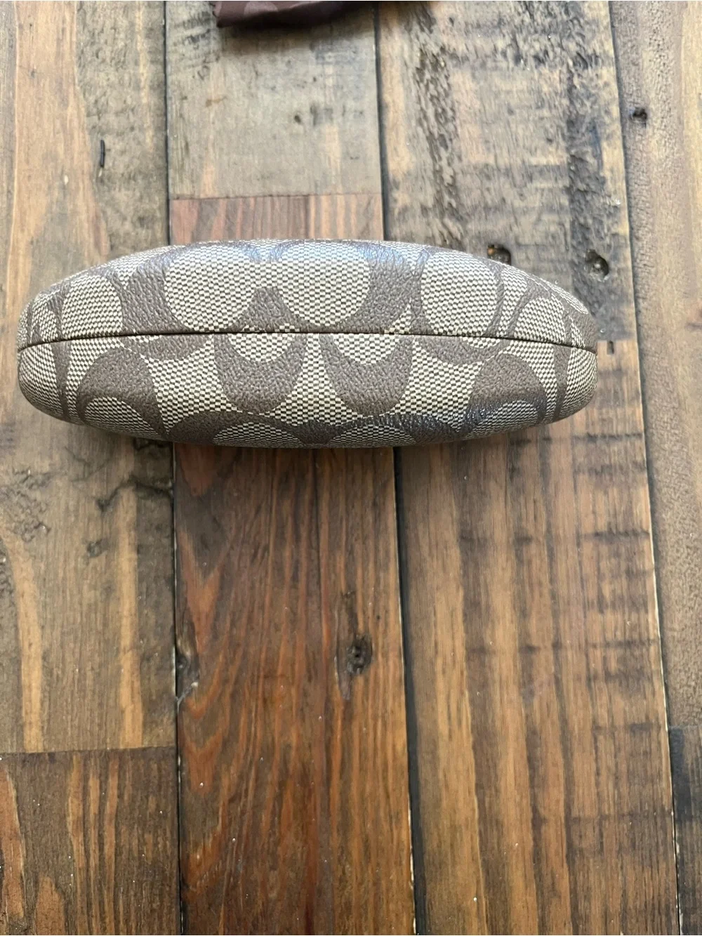 Coach Sunglasses Case Brown Signature Hard Case with Cleaning Cloth see‎ flaws